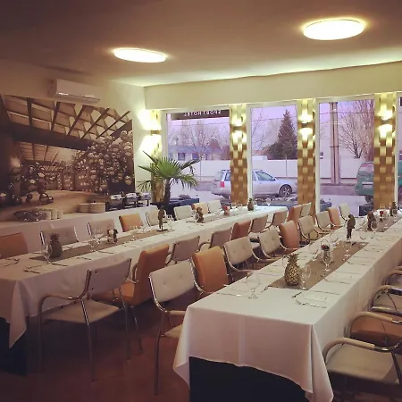 Sport 호텔 Székesfehérvár